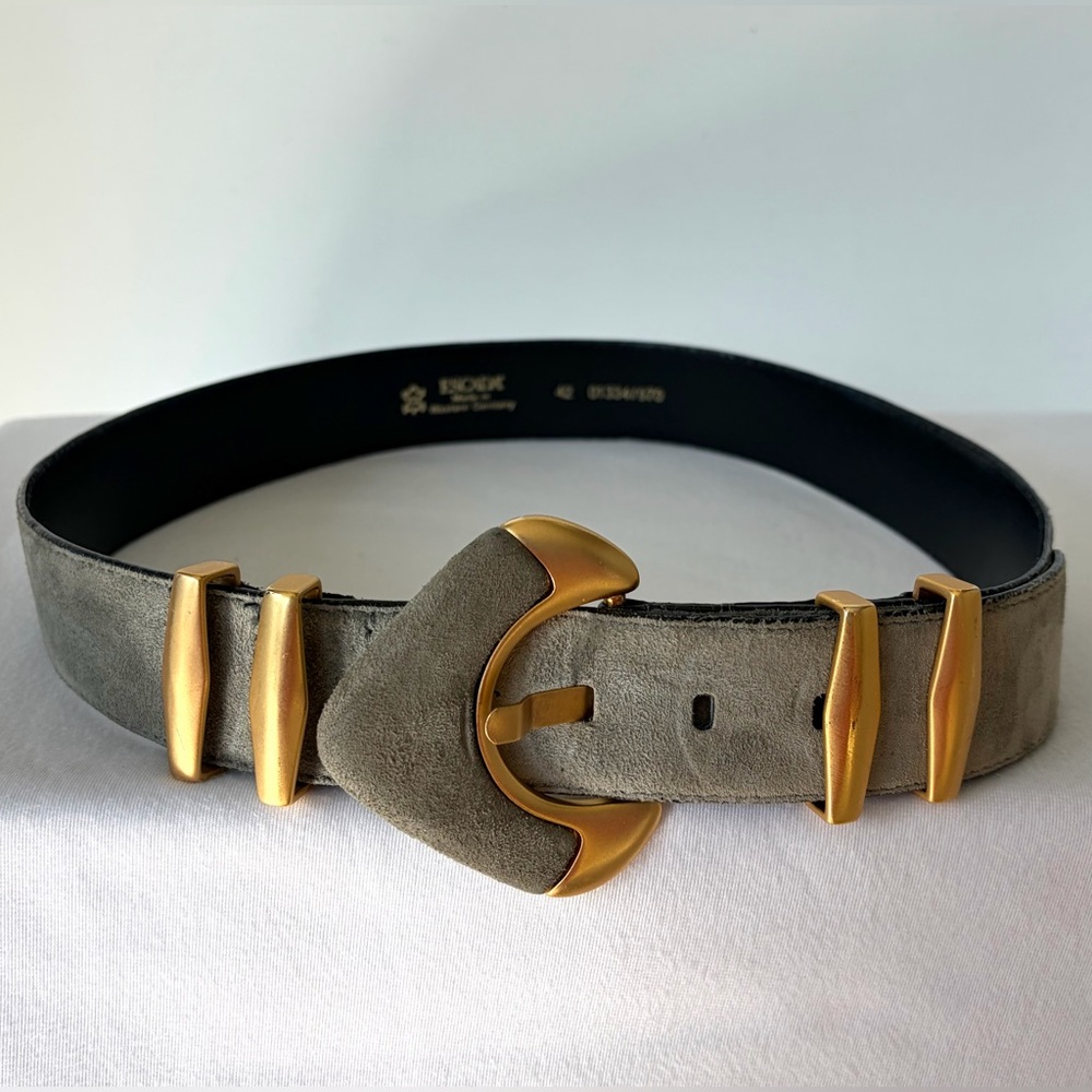 Escada Suede statement belt, matte gold hardware, suede buckle, L, 33-36” - Picture 3 of 9